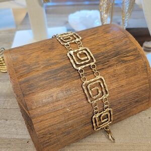 Ancient Greece Swirl Design Bracelet • Pale Goldtone • Clasp Closure